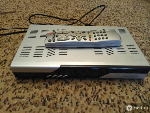 Спутниковый ресивер "триколор тв DRS-5001". Фото 1.