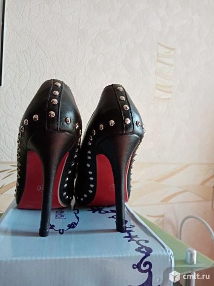 Туфли из иск. кожи. Фото 4.
