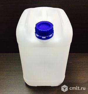 Канистра пластиковая штабелируемая пищевая 10 л. Фото 1.