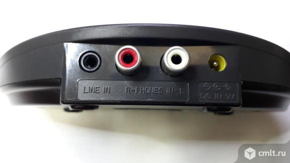 Трансмиттер беспроводных наушников Sony TMR-IF130. Фото 3.