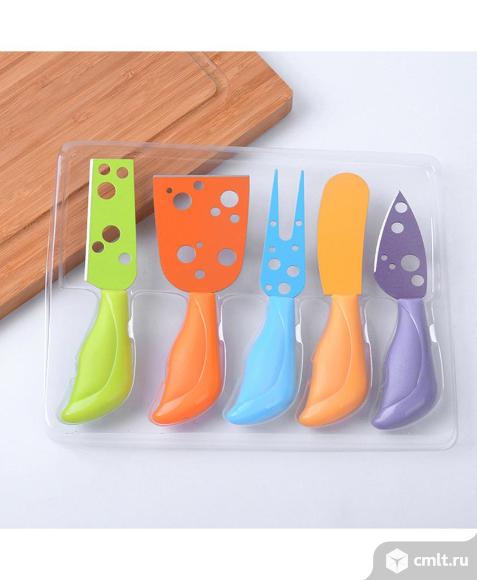 Набор ножей для сыра. Фото 1.