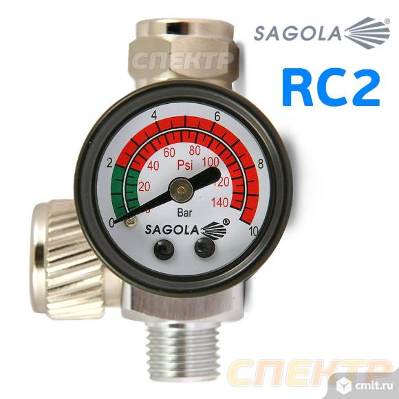 Регулятор давления Sagola RC2 на краскопульт с манометром. Фото 1.