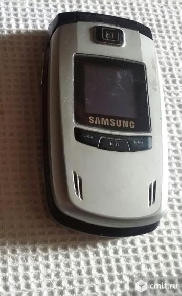 Телефон Samsung E780. Фото 1.