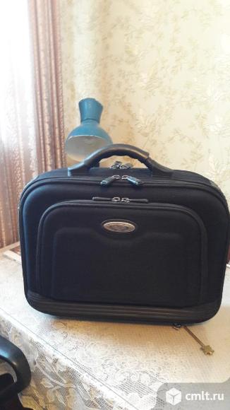 Продам портфель 1 шт.. Фото 1.