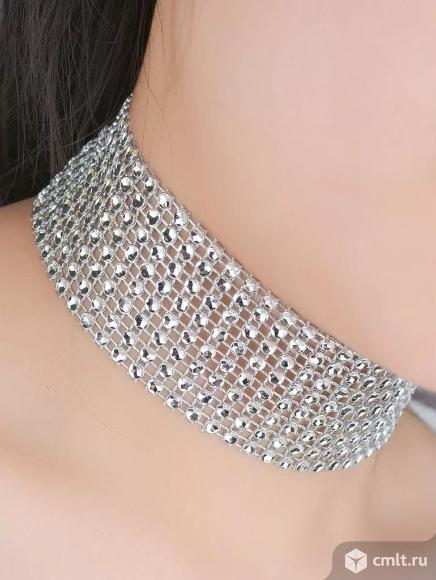 Хрустальные стразы на шею. Фото 2.