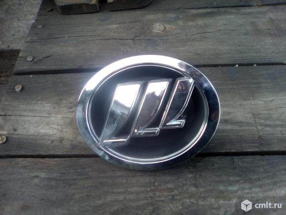 Лифан Солано эмблема решетки радиатора 115*90мм. Фото 1.