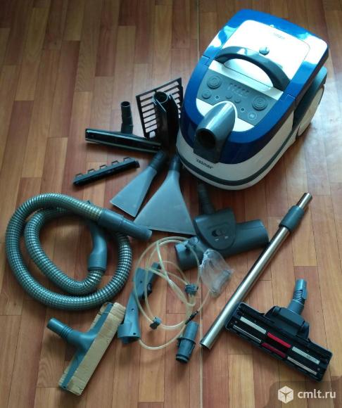 Мощный моющий пылесос Zelmer ZVC752ST. Фото 1.