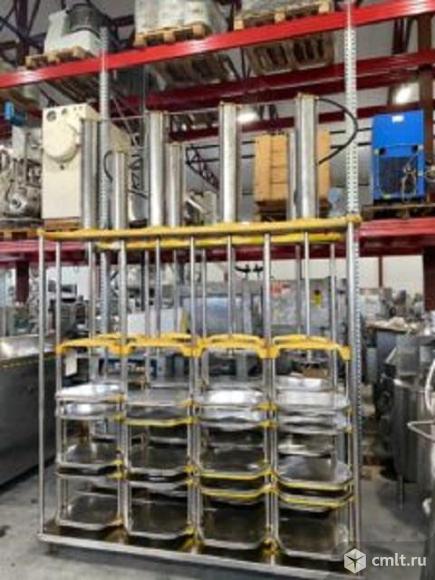 Пресс для сыра вертикальный, 24 формы, пневматический прижим. Фото 1.