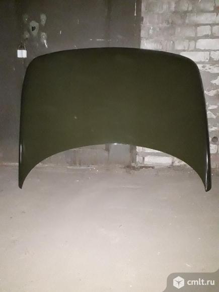 Капот ВАЗ 2110 2111 2112. Фото 1.