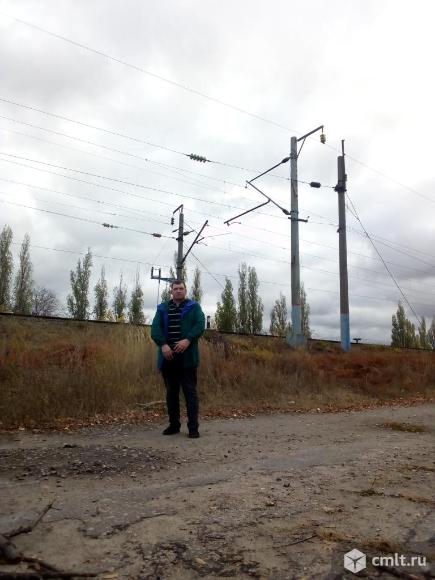 Разнорабочего постоянную работу в помещении ищу. Фото 1.