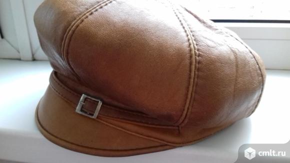 Кепка кожаная коричневая новая женская, 400 р. Фото 1.