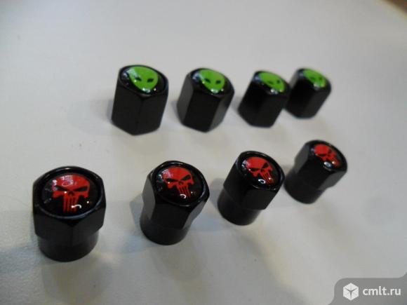 Колпачки на ниппеля. Фото 6.