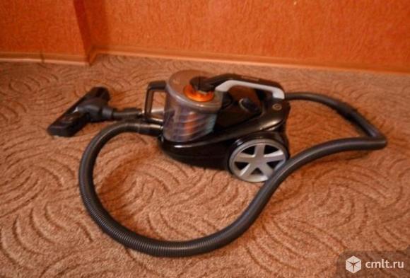 Пылесос Philips FC8764/01 PowerPro. Фото 1.