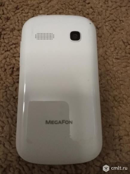 Смартфон МегаФон Optima (MS3B. Фото 2.