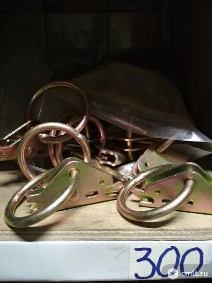 Кольцо крепления  груза петля и защёлка. Фото 1.