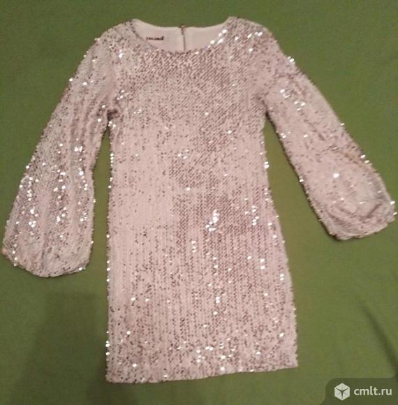 Платье праздничное. Фото 1.