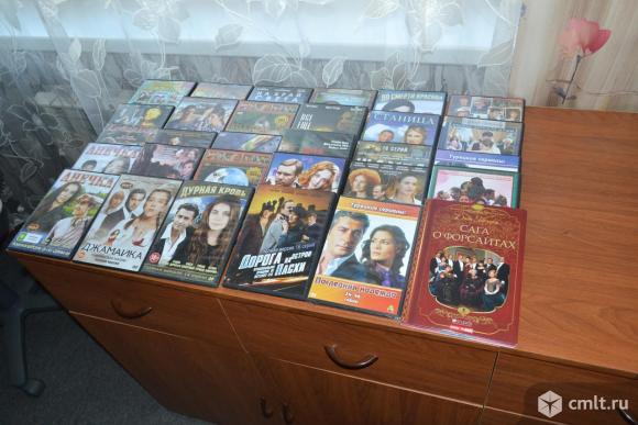 DVD-диски (27 штук) в прекрасном состоянии и ещё. Фото 1.