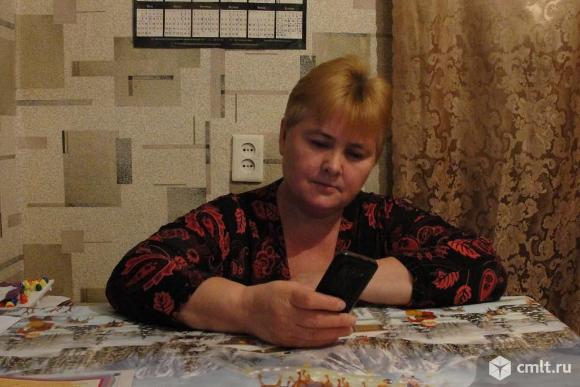 Уборщицы постоянную работу ищу. График: 1 раз в неделю. Фото 1.