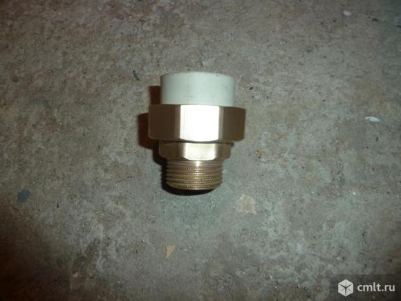 Муфта пп разъемная американка наружная резьба 1 - 32. Фото 1.