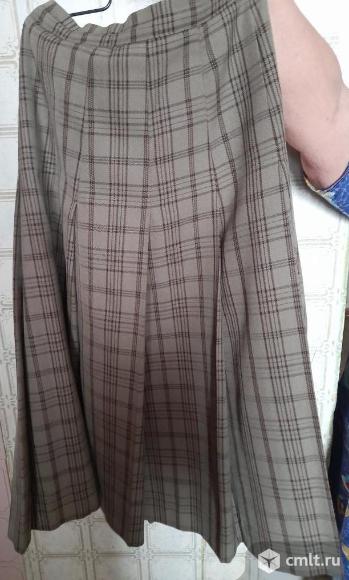 Юбка женская в складку из немнущейся ткани в клетку. Фото 1.