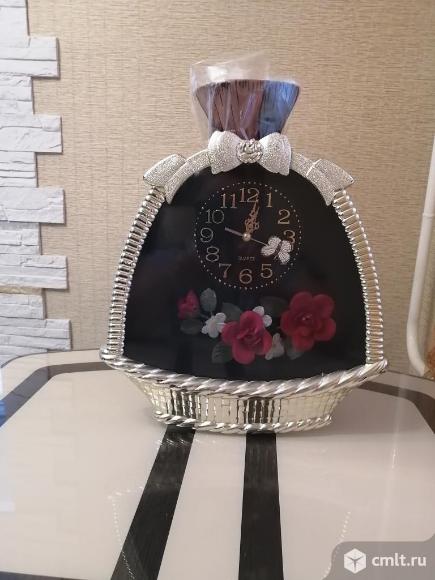 Часы настенные. Фото 1.