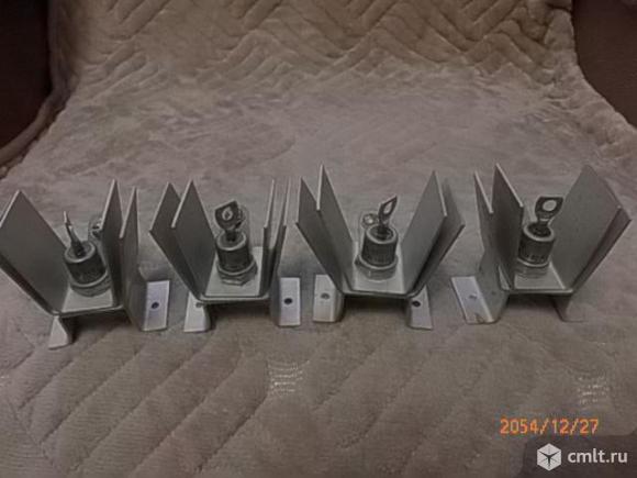 Диод лавинный 2дл 132-80-14 в2. Фото 1.