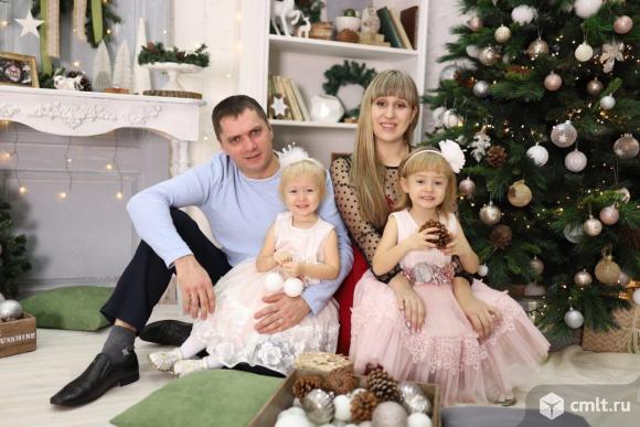 Семья снимет 2-3к квартиру. Фото 1.