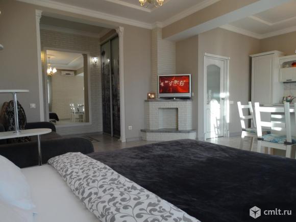 Квартира-студия у Золотых ворот. Фото 1.