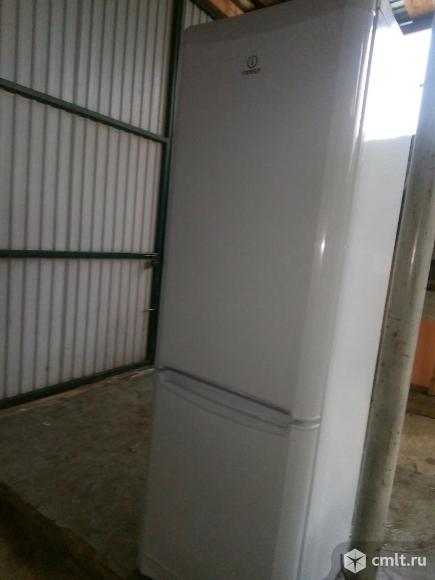 Холодильник Indesit NoFrost без разморозки полгода. Фото 1.