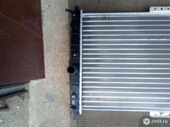 Радиатор охлаждения Шевроле Ланос 96182261. Фото 4.