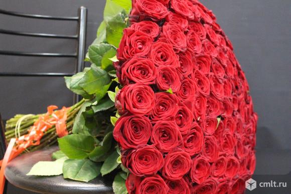 Цветы,розы оптом и в розницу,бюджетные букеты из роз.воронеж. Фото 1.