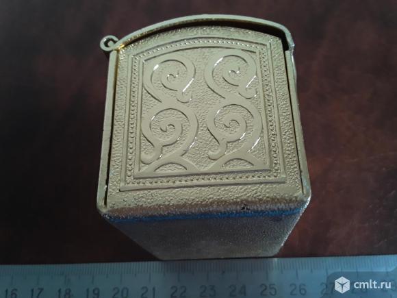 Сундучок маленький, алюминиевый СССР. Фото 11.