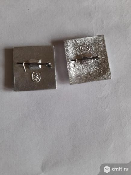 Продам 2 новых значка цк влксм за отличную учебу 1974г.. Фото 2.