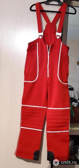 Горнолыжный комбинезон. Фото 1.