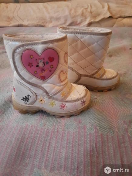 Детская обувь. Фото 1.