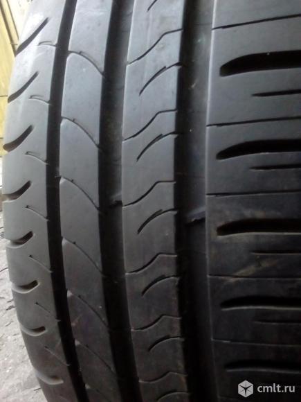 16 R 215/60 Michelin Energy Saver одна шина. Фото 1.