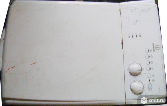 Стиральная машина Indesit. Фото 1.