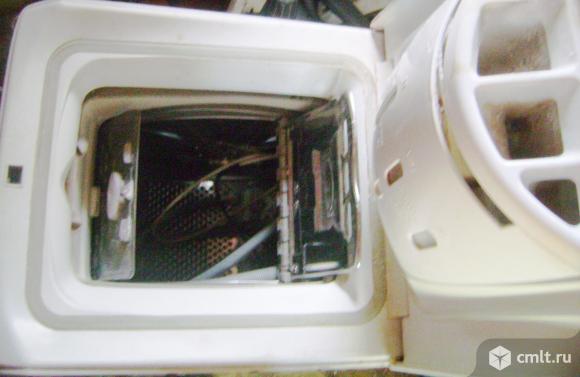 Стиральная машина Indesit. Фото 2.