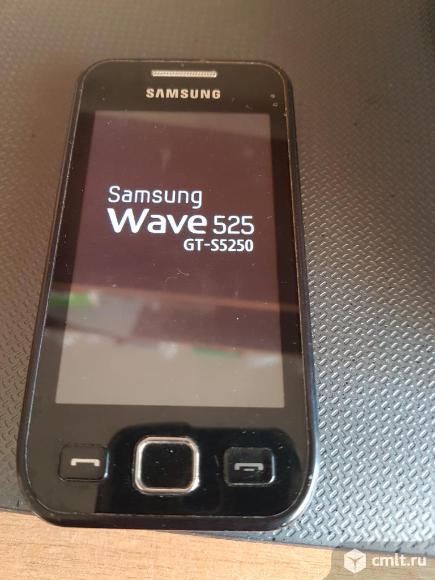 Смартфон Samsung Wave 525. Фото 1.