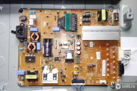 Телевизор ж/к LG 42LB673V. Фото 1.