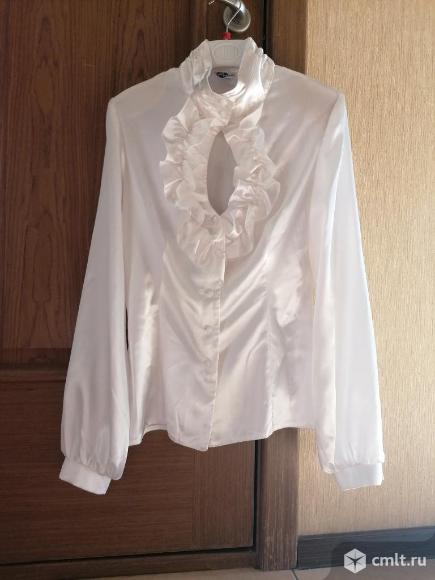 Блузки белые. Фото 1.