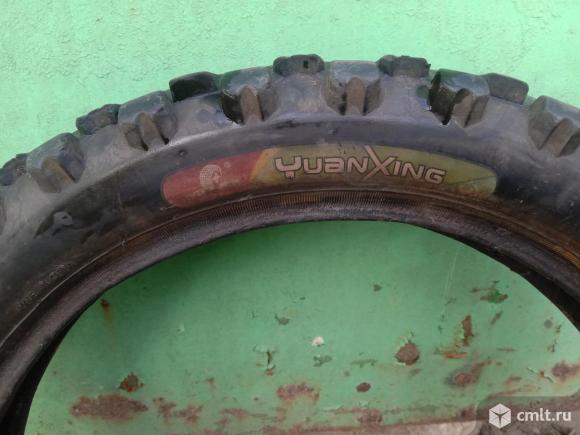 Задняя покрышка 14 дюймов для питбайка. Фото 1.