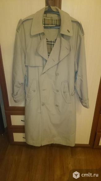 Плащ белый утепленный. Фото 1.