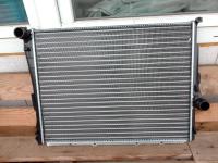 Радиатор охлаждения бмв Е46 17119071518