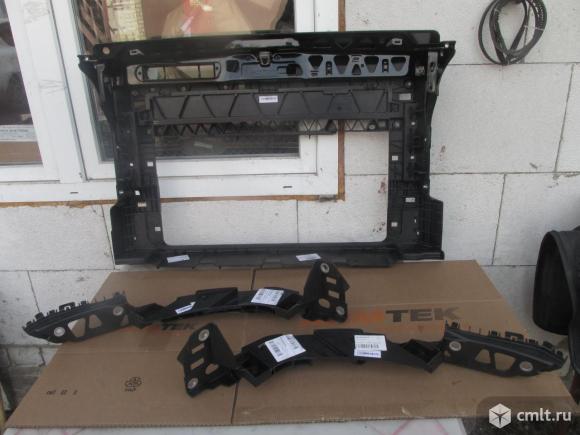 для Volkswagen Polo sedan 2010- Панель передняя (тв, телевизор) (рамка кузова) Фольксваген VW Volkswagen Polo sedan Поло 2010- номер 6RU805588E 6RU805588FВнимание !!! Цена указана за штуку6RU80507