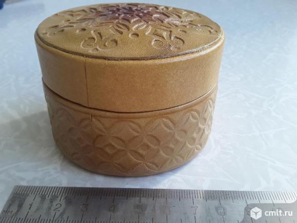 Винтажная шкатулка времён СССР.. Фото 1.