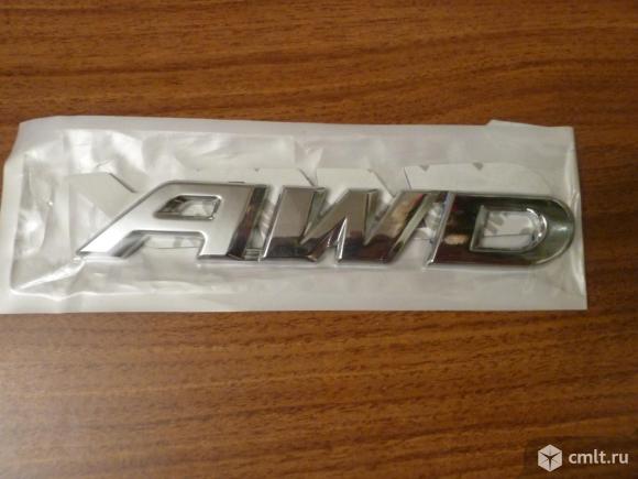 Эмблема шильдик AWD. Фото 1.