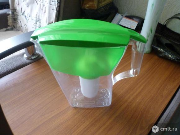 Фильтр кувшин для воды Аквафор. Фото 1.