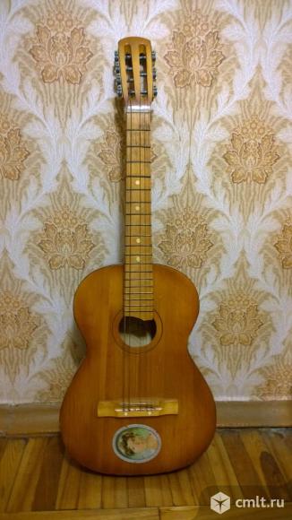 Гитара. Фото 1.