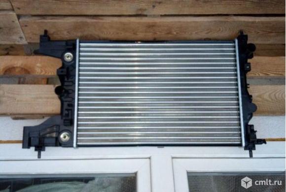 радиатор охлаждения двигателя для Chevrolet Cruze Opel Astra J Chevrolet Orlando номер 13267650, 1300299, 13281773, 39074662,1300299, 13267653, 13267652, 39074666, 1300300 применяется на следующи